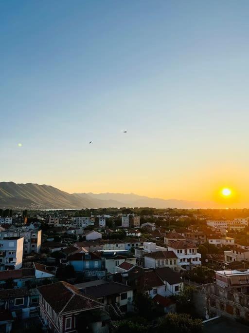 Sleepin Shkoder II Appartement Buitenkant foto